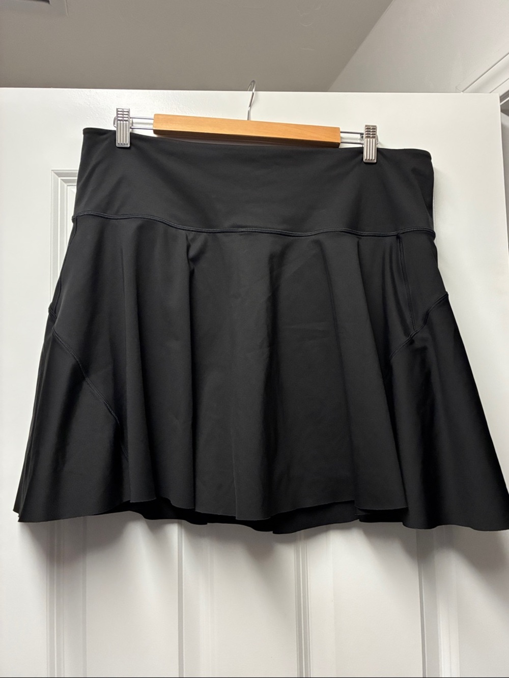 Athleta Ace Tennis 15.5 inch Skort